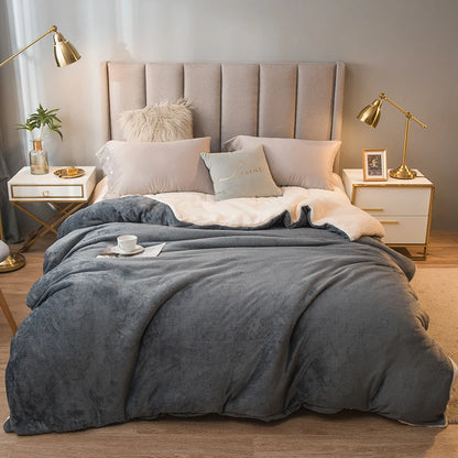 Wool Throw Blanket – Double-Sided Winter Bedspread