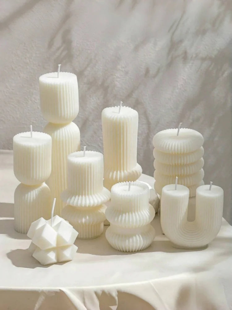 Large Ribbed Soy Wax Candle – Decorative Aromatherapy Pillar