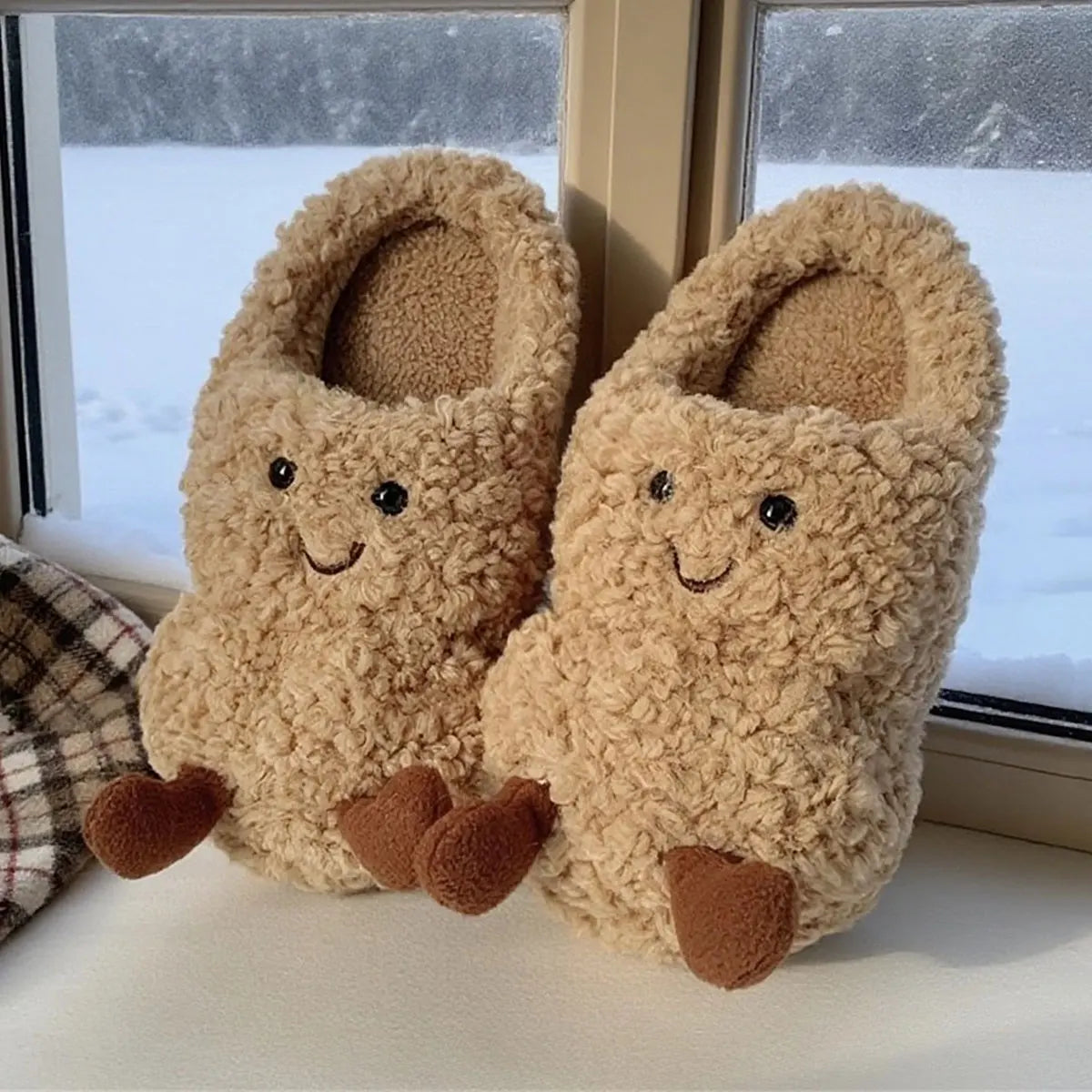 Peanut-Shaped Plush Cotton Slippers – Women’s Indoor Winter