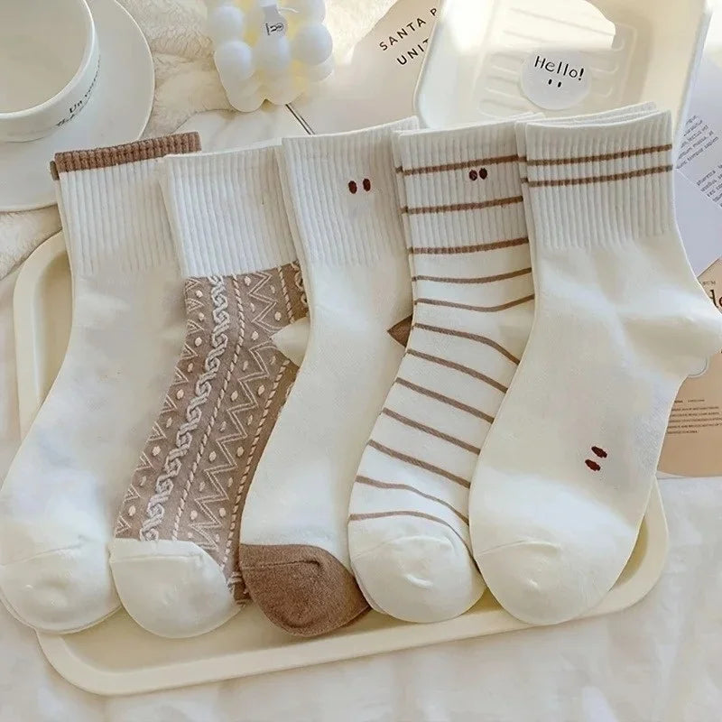 5 Pairs Women’s Cute Smiling Print Crew Socks – Soft & Comfy