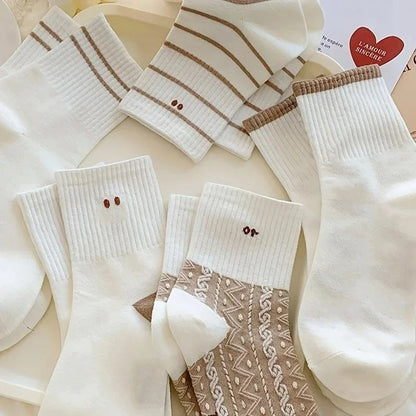 5 Pairs Women’s Cute Smiling Print Crew Socks – Soft & Comfy