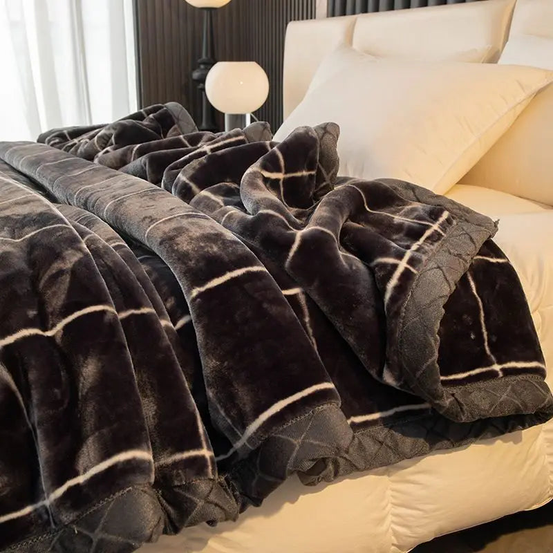 Weighted Raschel Plush Blanket – Thick & Warm (1PC)
